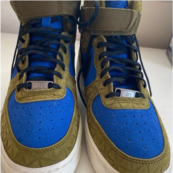 Blue/Green Air Forces/ High Tops / Size 7.5 - Picture 4 of 5